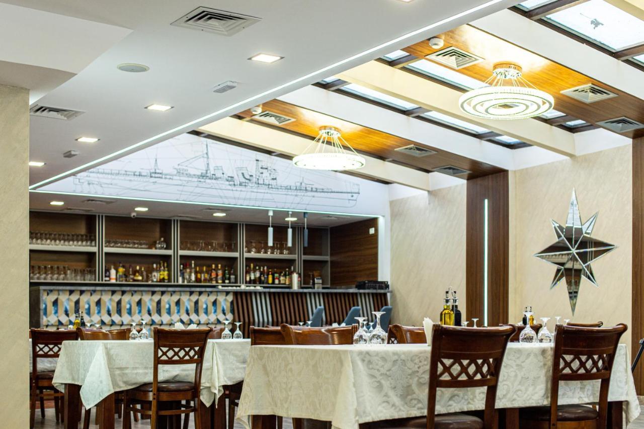 Lira Pacific Aparthotel Constanta Ngoại thất bức ảnh