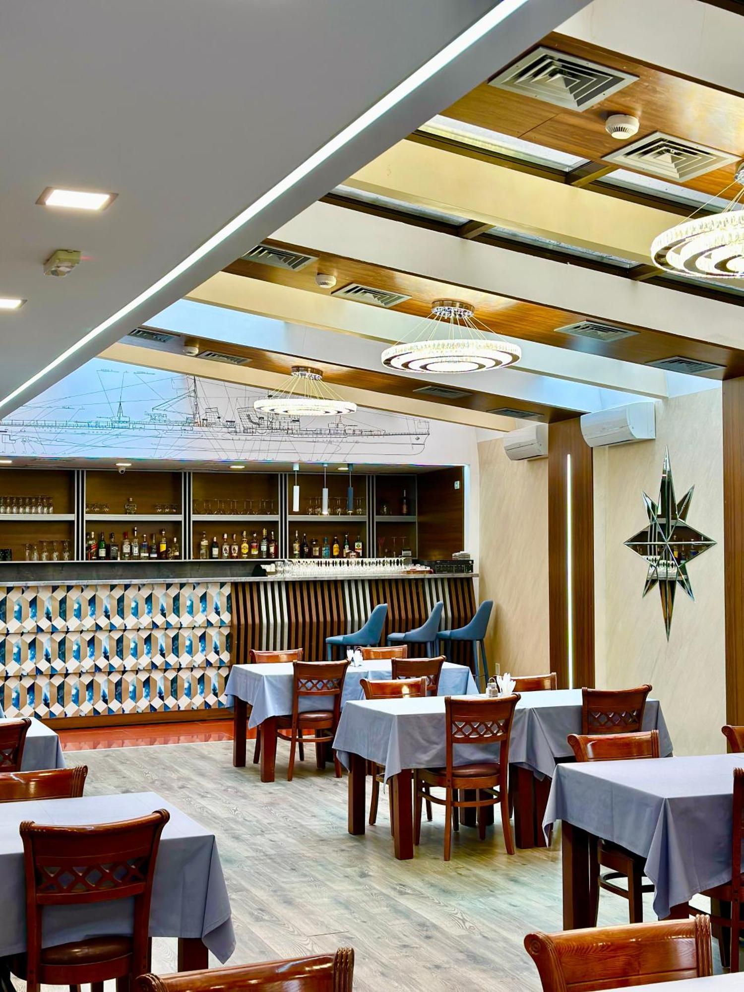 Lira Pacific Aparthotel Constanta Ngoại thất bức ảnh